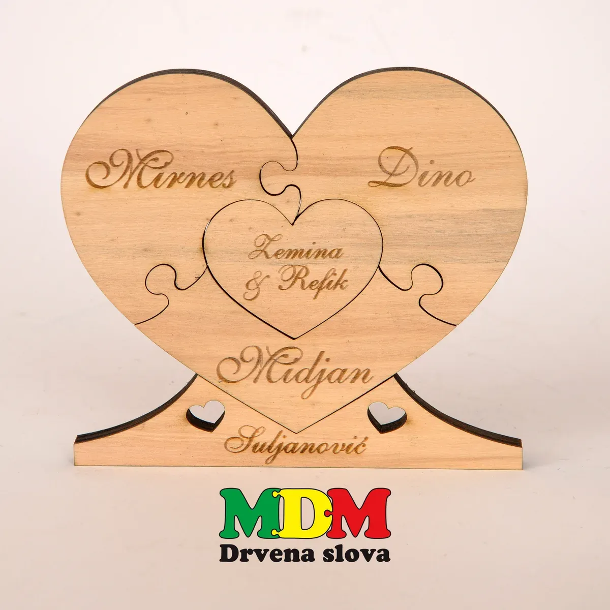 Porodično drveno srce puzzle dekor | Personalizirani poklon