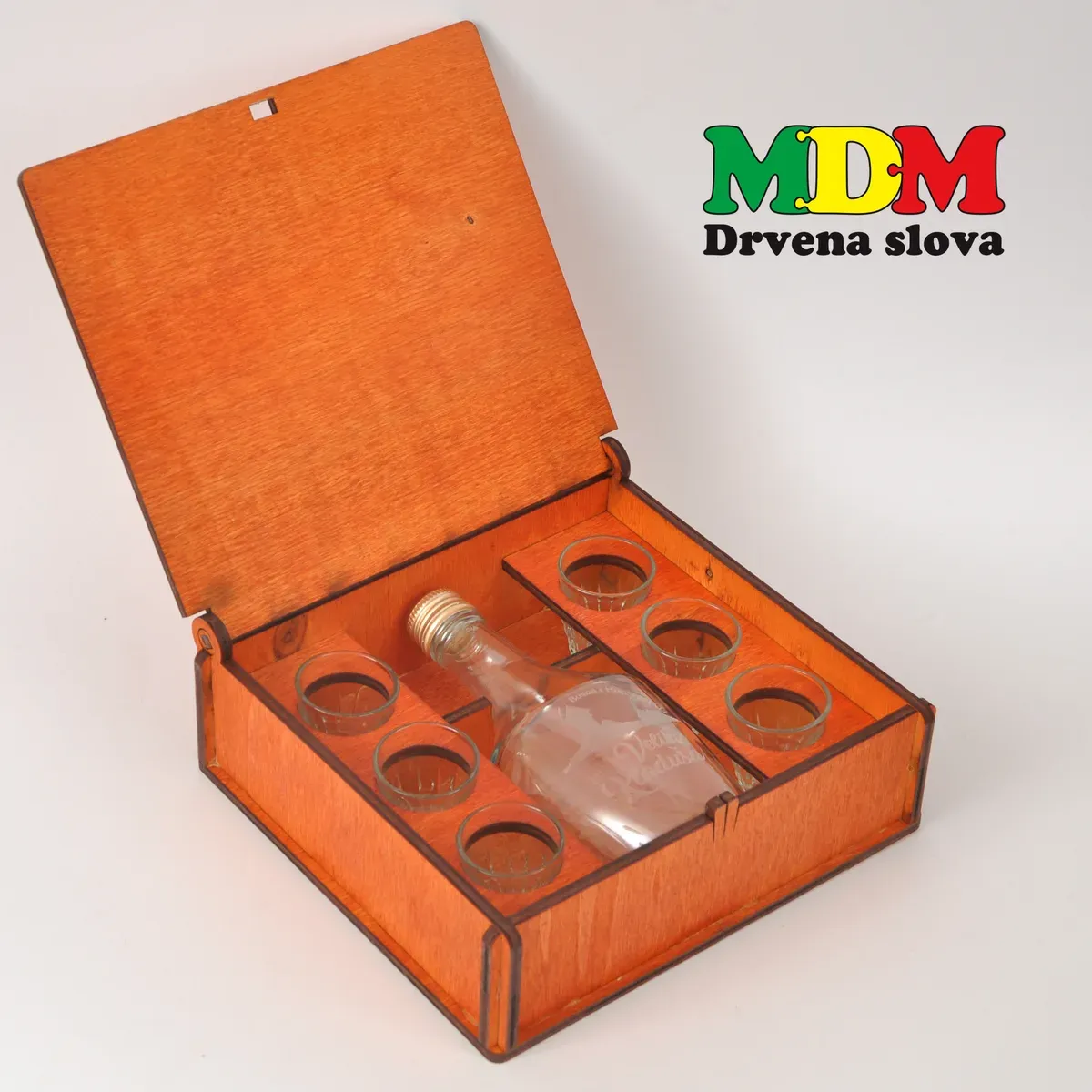 Drvena kutija set boca i 6 čaša | Suvenir i poklon