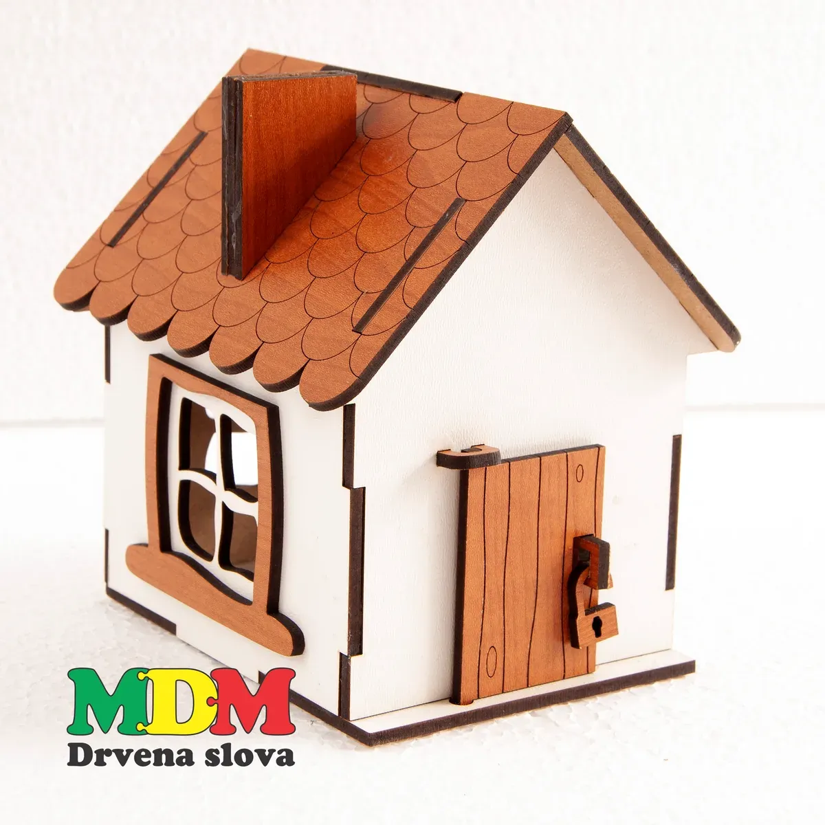 Drvena kućica kasica sa imenom | Personalizirana drvena kasica