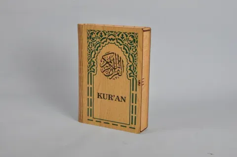 Drvena kutija za Kur’an – Dekorativna islamska kutija za čuvanje Kur’ana